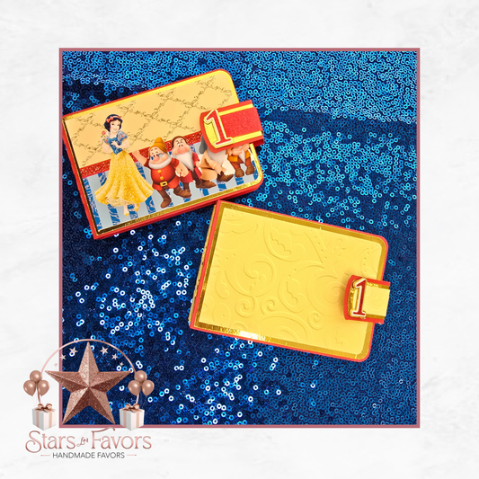 Snow White Kit Kat Wallet
